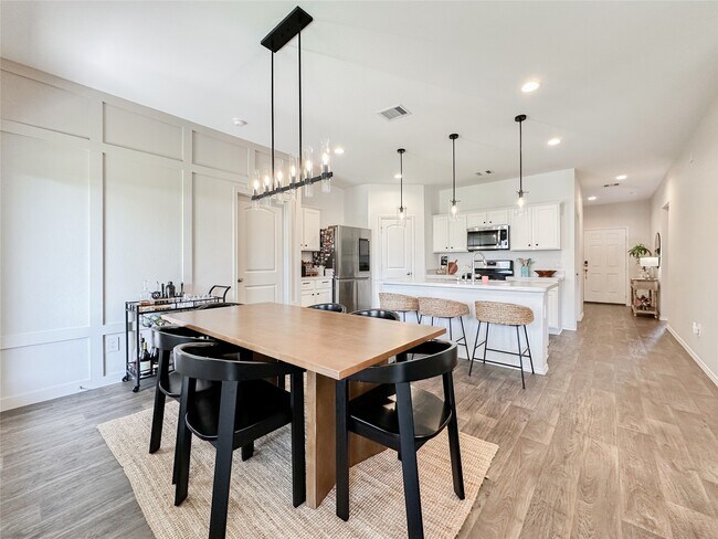 Building Photo - 21527 Violet Rdg Rd