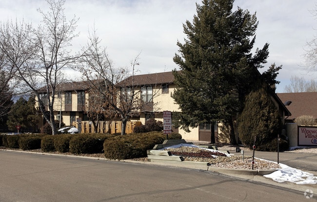 Building Photo - Winewood Village Condo