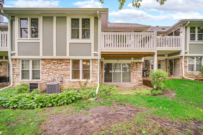 Building Photo - 1401 Wentworth Ct