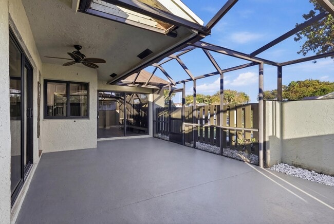 Building Photo - 5694 Northpointe Ln