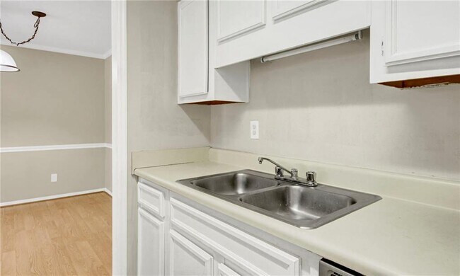 Building Photo - 707 Olde Mill Ln