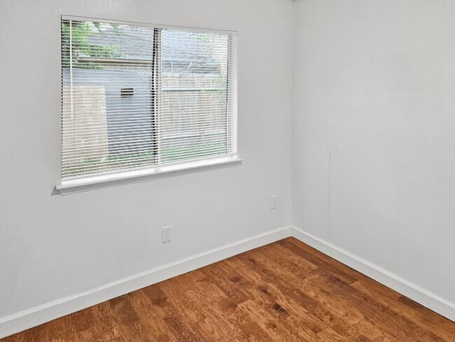 Building Photo - 17510 Lobo Trail