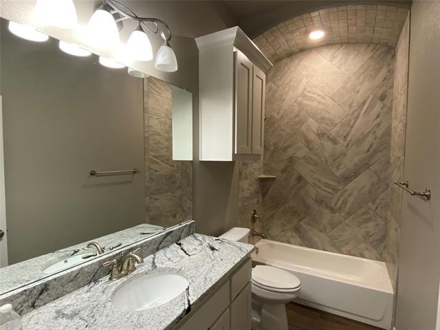 Building Photo - 3214 White Horse Dr