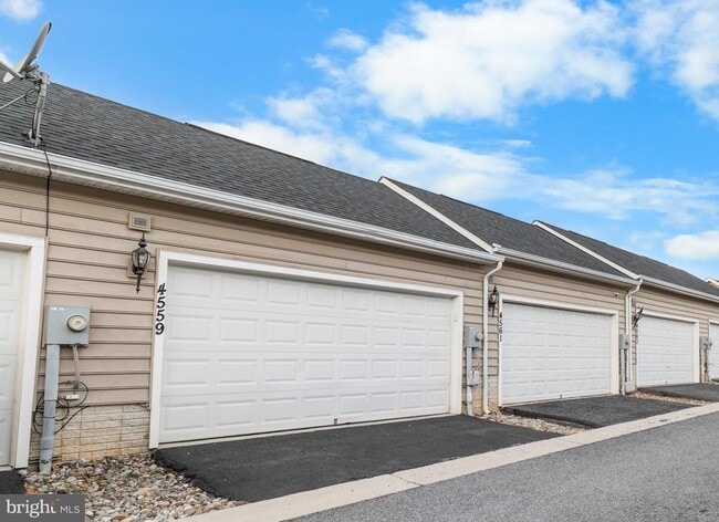 Building Photo - 4559 Tinder Box Cir