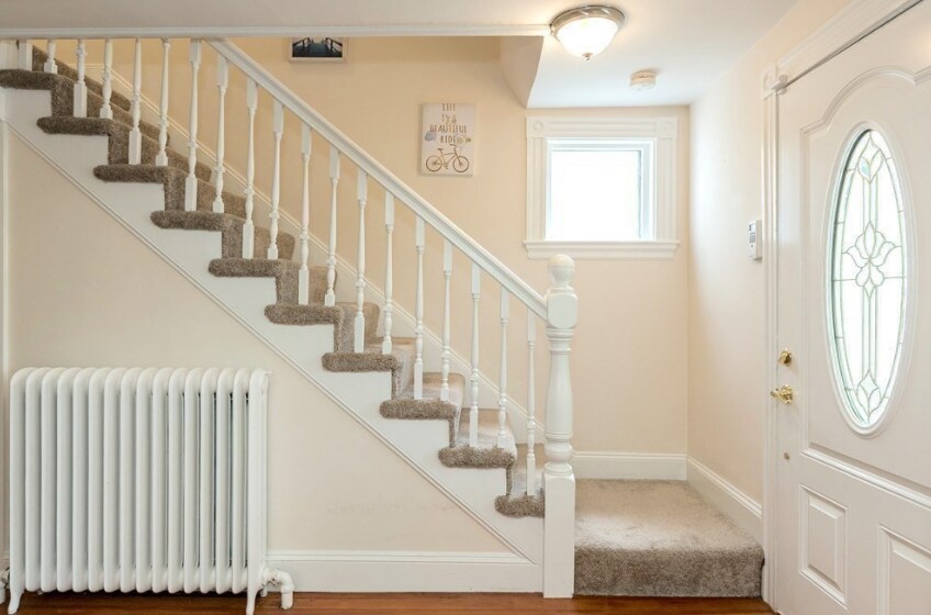 Building Photo - 42 River Rdg