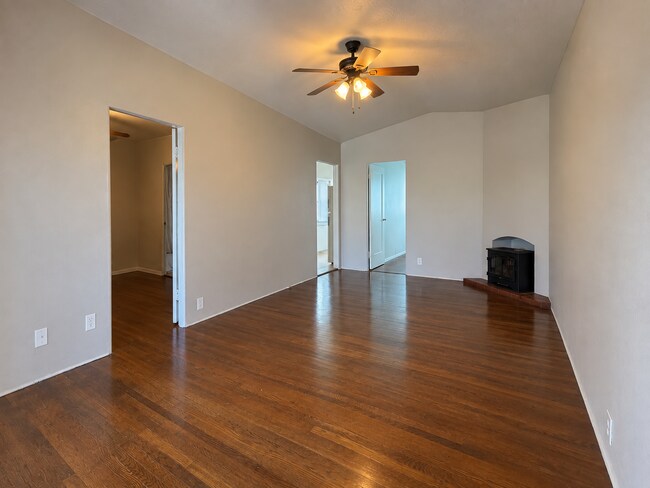 Interior Photo - Florida Street