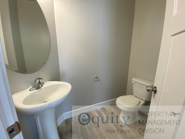 Building Photo - 16102 S Truss Dr