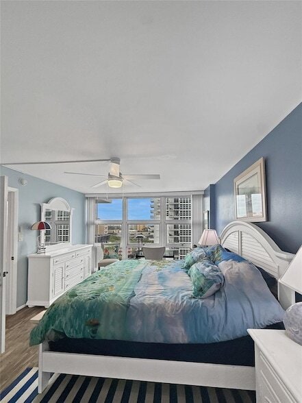 Building Photo - 525 N Ocean Blvd