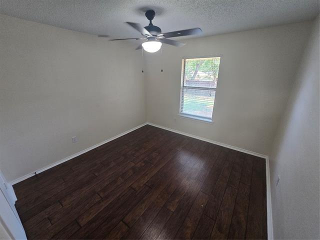 Building Photo - 508 Tarragon Ln