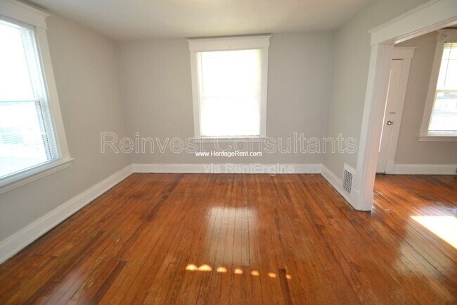 Building Photo - 4423 Greenlee Ave