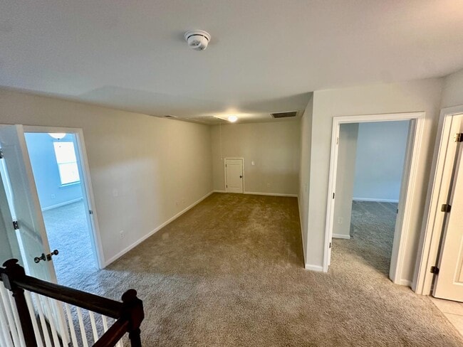 Building Photo - 54 Grovewood Dr