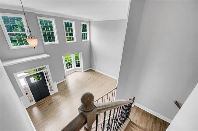 Building Photo - 3355 E Gate Dr