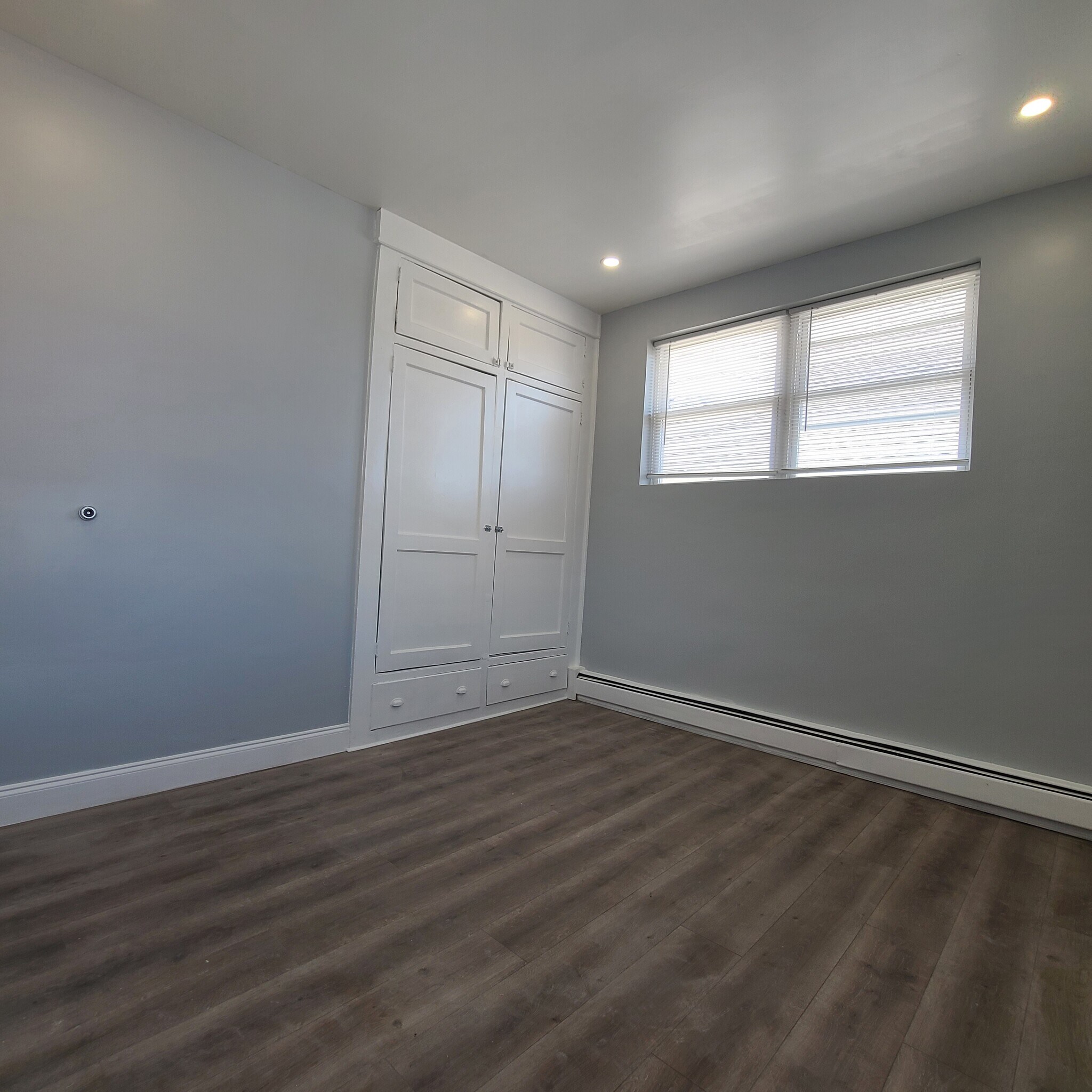 Building Photo - 6117 Monitor Plz