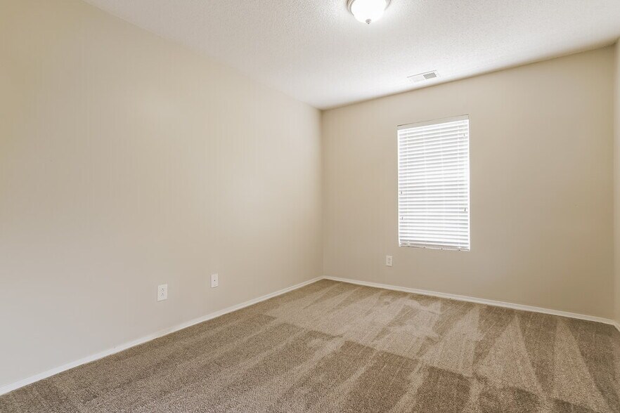 Building Photo - 925 Mailwood Dr