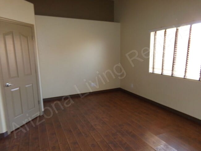 Building Photo - BEAUTIFUL HOME NEAR WALLECK RANCH