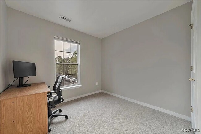 Building Photo - 2545 Mountain Ash Cir