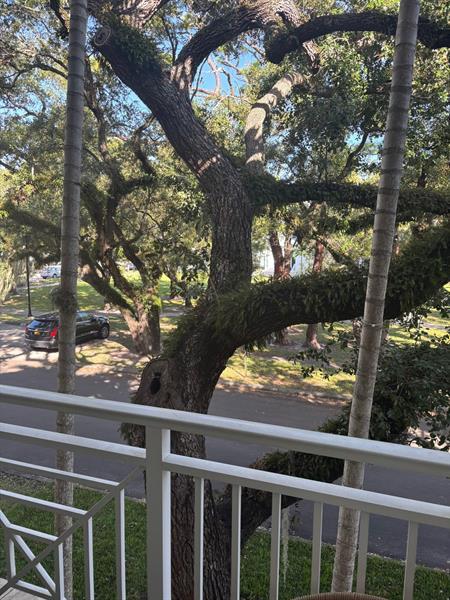 Building Photo - 1316 SW 3rd Ct