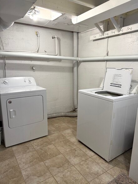 Separate Laundry - 1009 9th St S