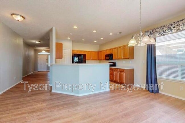 Building Photo - 10432 Savoy Dr NW