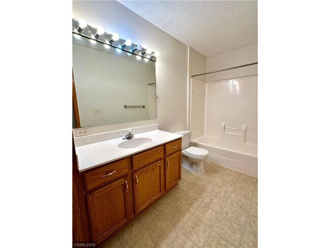 Building Photo - 1567 Dublin Ct