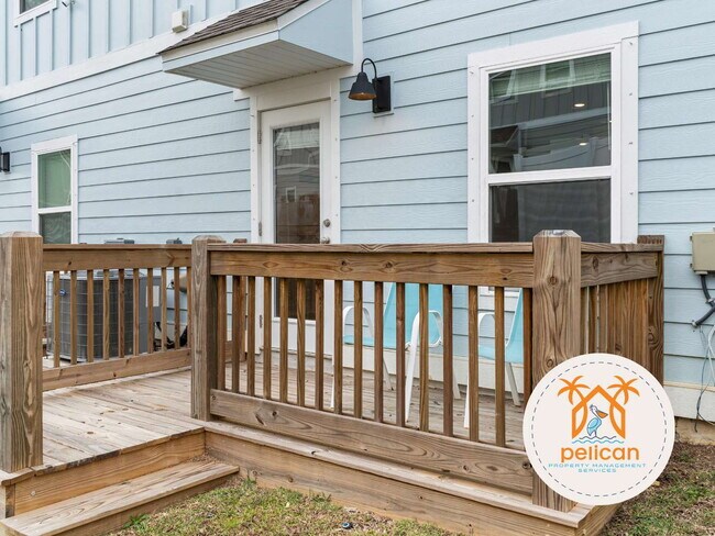 Building Photo - Modern 3-Bedroom Townhome in Gated Community