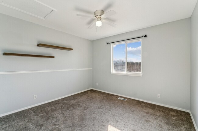 Building Photo - 7557 Arlington Dr