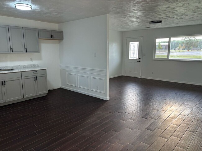 Building Photo - Cozy 3BR Home in Elida – $1,595/mo