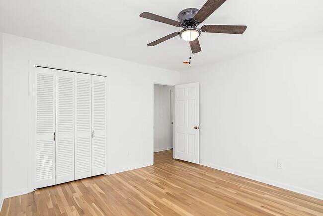 Building Photo - 2340 Castleridge Ct