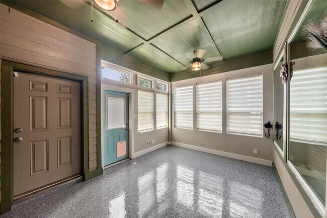 Building Photo - 16815 Osprey Bend Dr