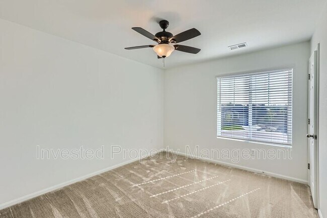 Building Photo - 423 Vis Clf Ct