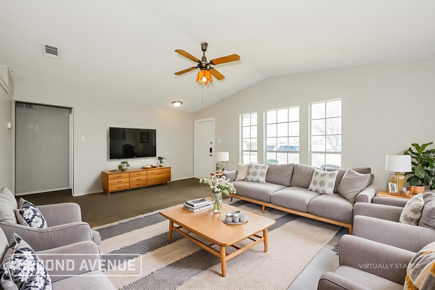 Building Photo - 1937 Red Cloud Dr