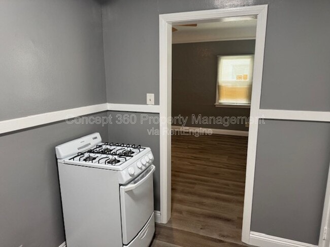 Building Photo - 714 Lime Ave