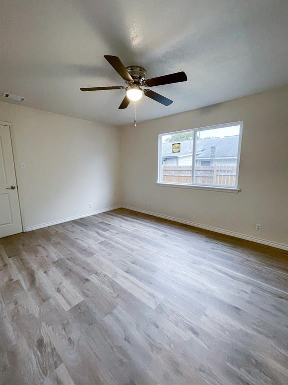 Building Photo - 2401 Bucks Run