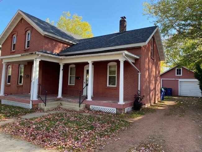 Primary Photo - 315 N 2nd Ave
