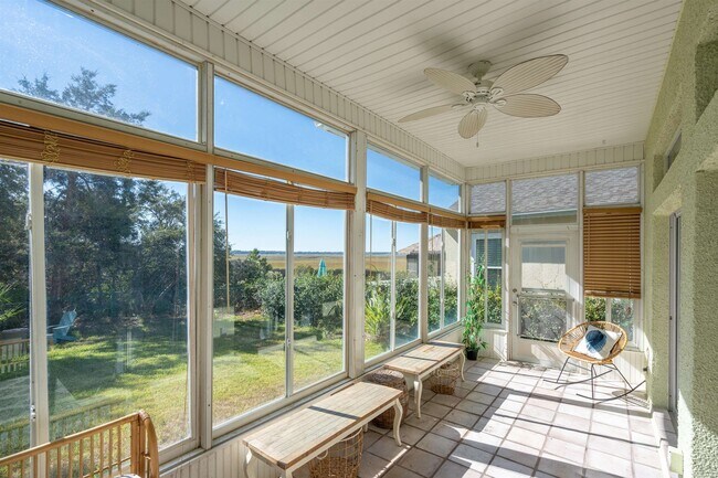 Building Photo - 212 Somerset Ct