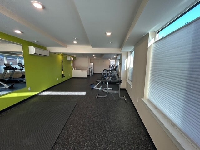 Building Photo - 167 Newbury St