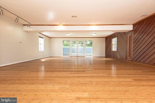 Building Photo - 11506 Karen Dr