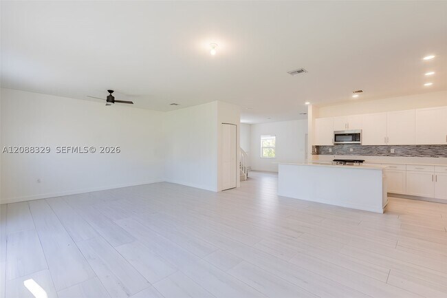 Building Photo - 12740 SW 214th Ter
