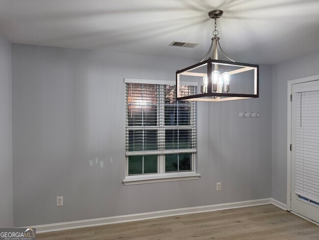 Building Photo - 4209 Zephyrhills Dr