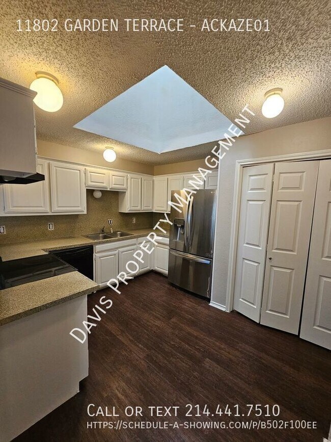 Building Photo - 11802 GARDEN Ter