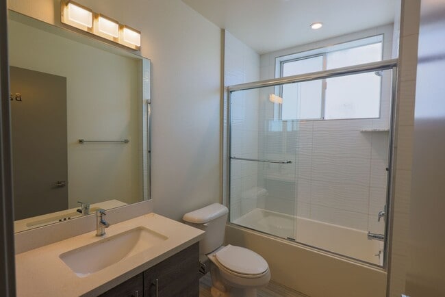 Building Photo - Gemini Townhomes