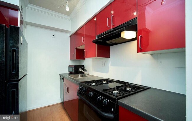 Building Photo - 1711 Massachusetts Ave NW