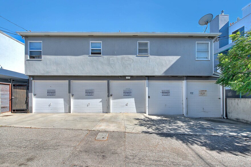 Building Photo - 839 Grant St