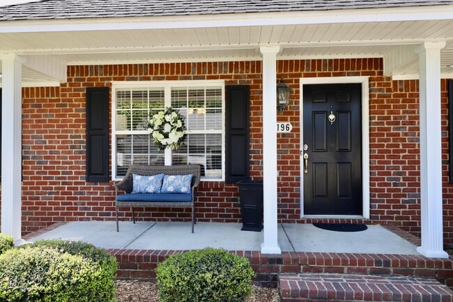 Building Photo - 3196 Daufaskie Rd