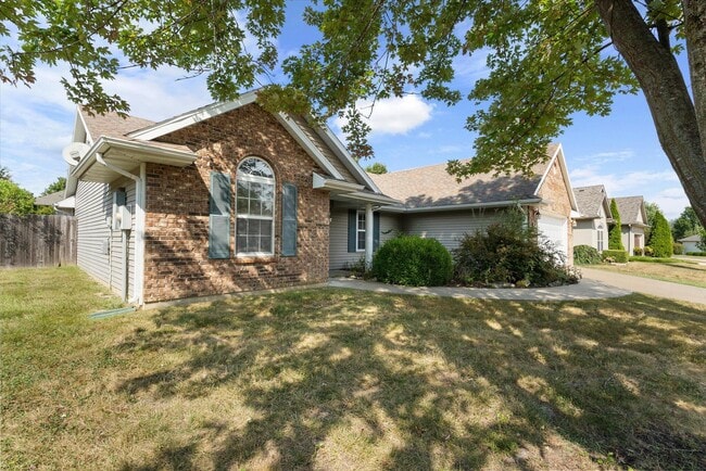 Building Photo - 4803 Shale Oaks Ave