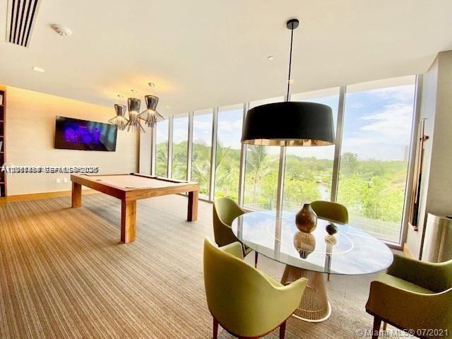 Building Photo - 16385 Biscayne Blvd