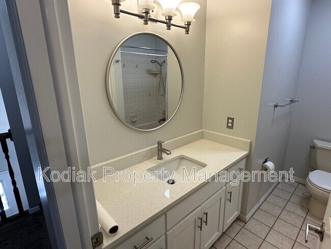 Building Photo - 13 N 3100 E