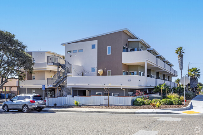 Building Photo - Ramona Gardens