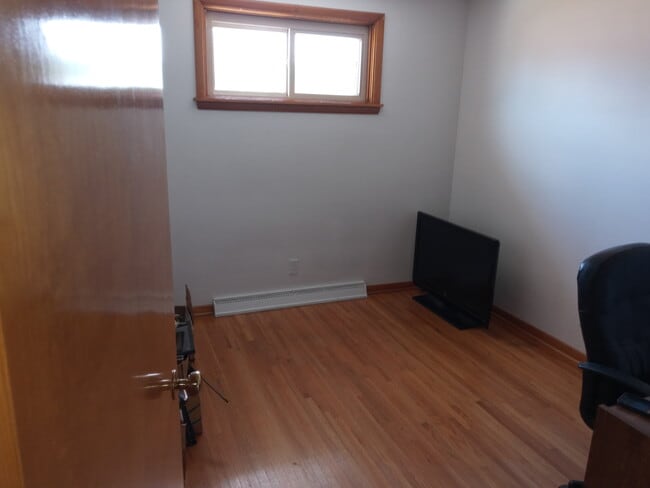 Building Photo - 82 Siegfried Dr