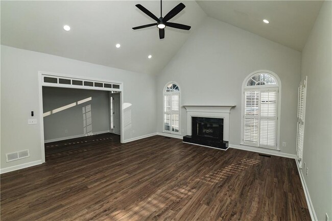 Building Photo - 525 Rams Way